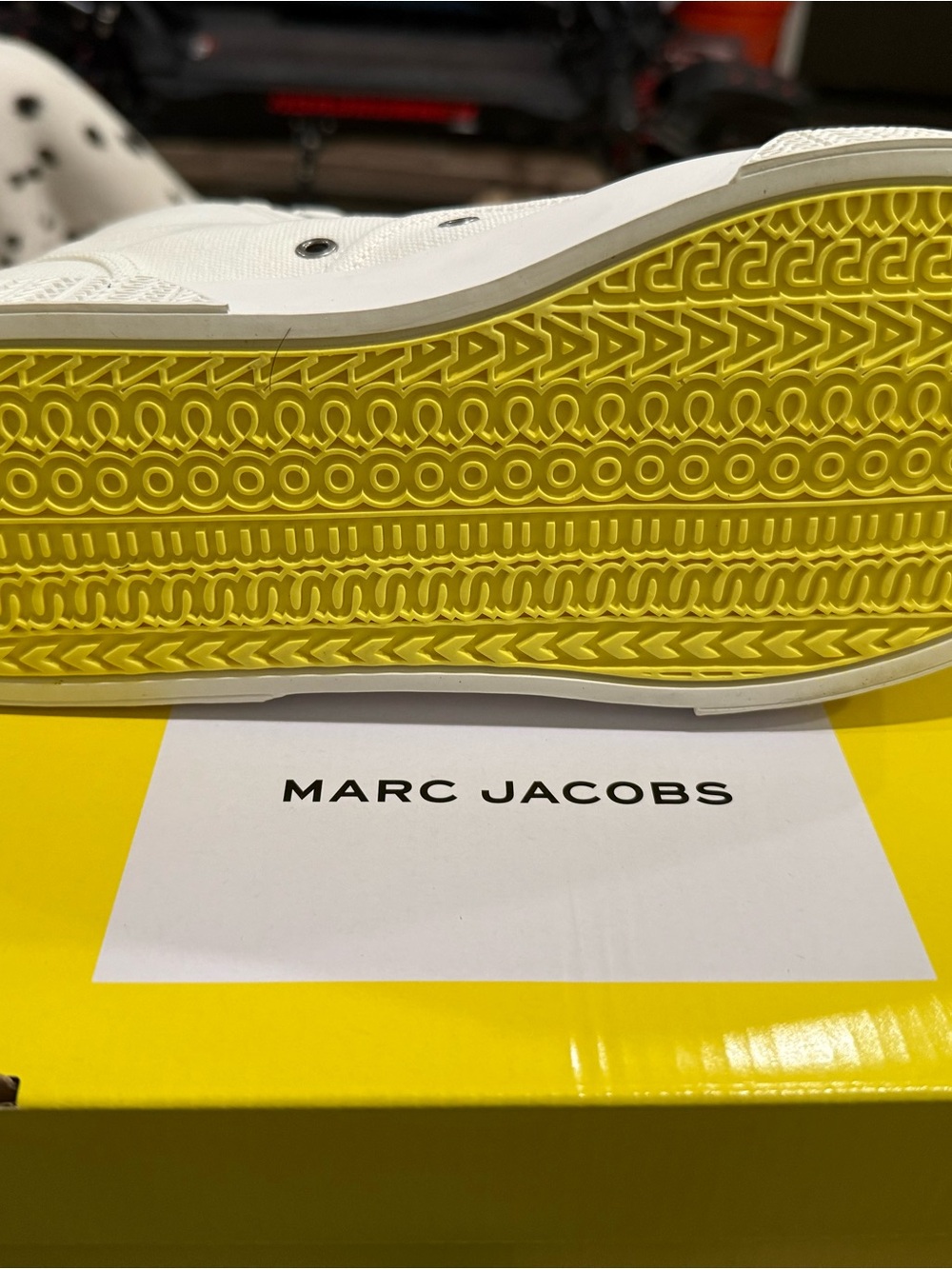 Marc Jacobs Yellow Shoe Box - Picture 14 of 15